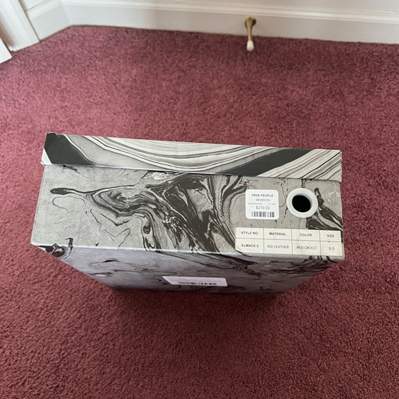 NWOT Jeffrey Campbell kid leather red croc boots - Picture 9 of 9